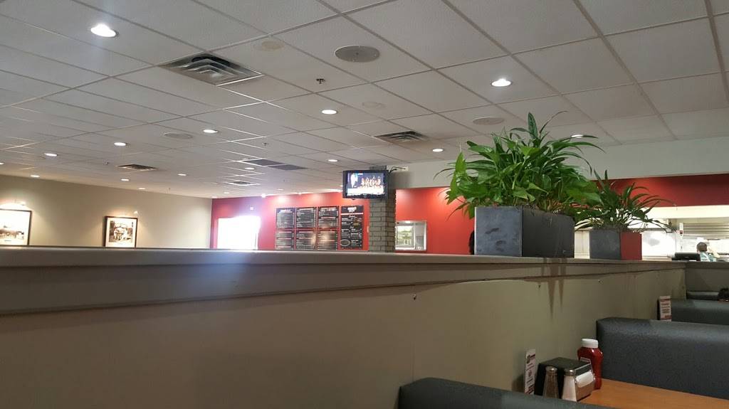 Johnnies Charcoal Broiler | restaurant | 421 W Interstate 240 Service Rd, Oklahoma City, OK 73139, USA | 4056344681 OR +1 405-634-4681