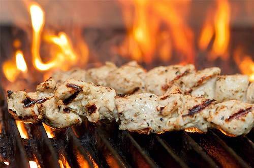 Restaurant La Flamberie | restaurant | 2015 Boulevard des Laurentides E, Laval, QC H7M 2R2, Canada | 4506692345 OR +1 450-669-2345