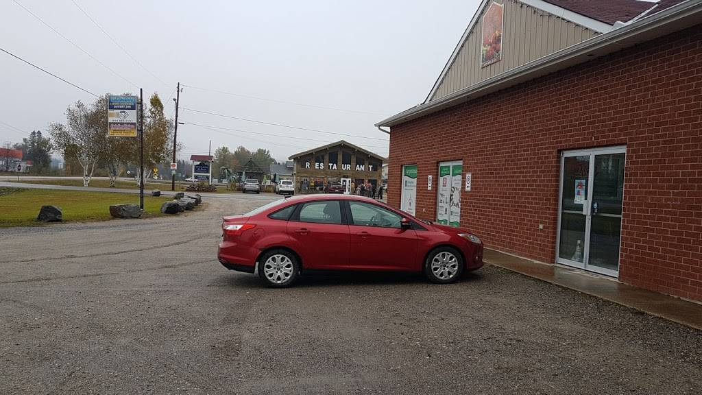 Restaurant La Chouette | restaurant | 56 Rue Desjardins, Ripon, QC J0V 1V0, Canada | 8199831040 OR +1 819-983-1040