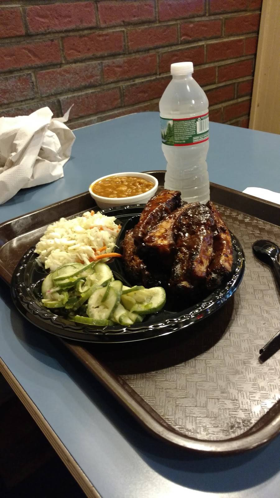 Tennessees Real Bbq | restaurant | 341 Cochituate Rd, Framingham, MA 01701, USA | 5086267140 OR +1 508-626-7140