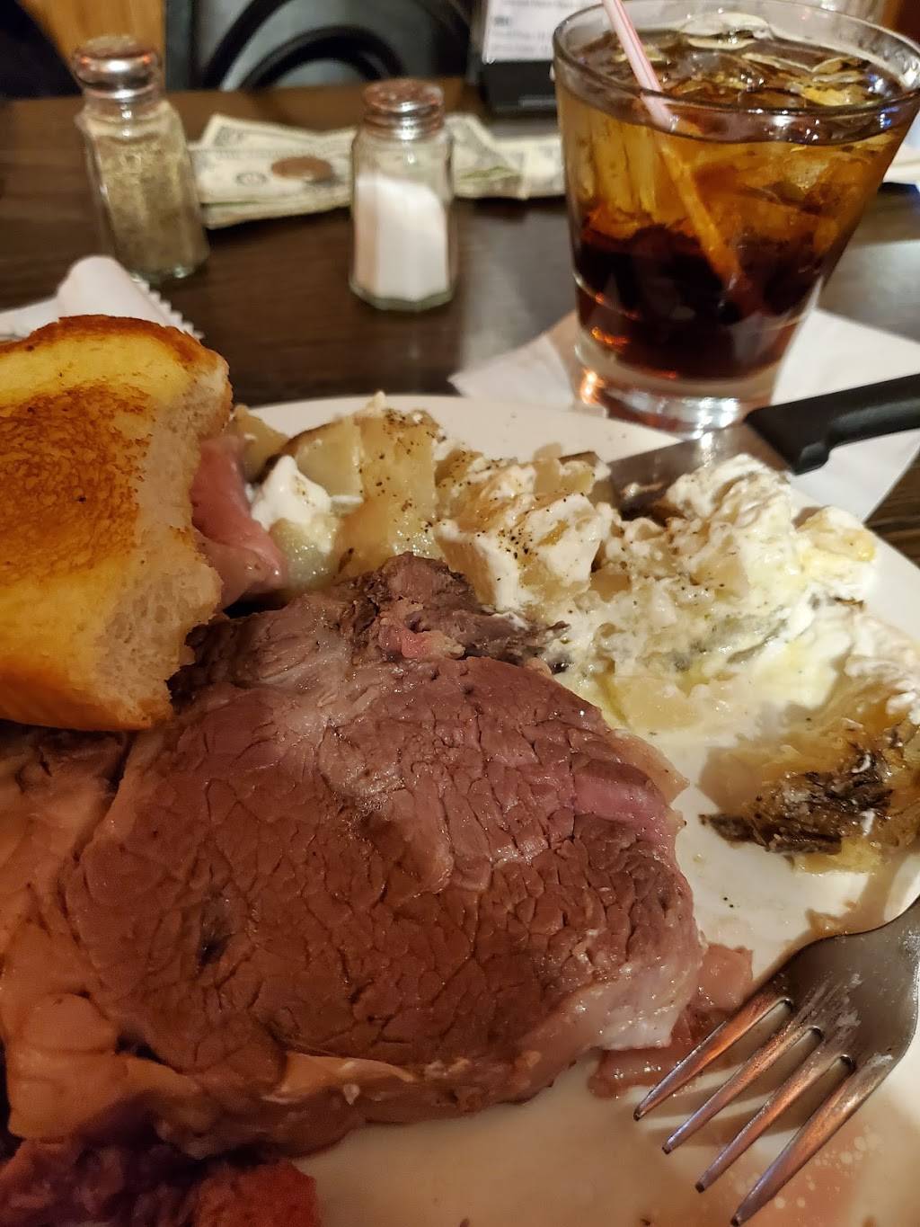 Prime Times Lounge and Food Court | restaurant | 1214 1st Ave S, Denison, IA 51442, USA | 7122639879 OR +1 712-263-9879