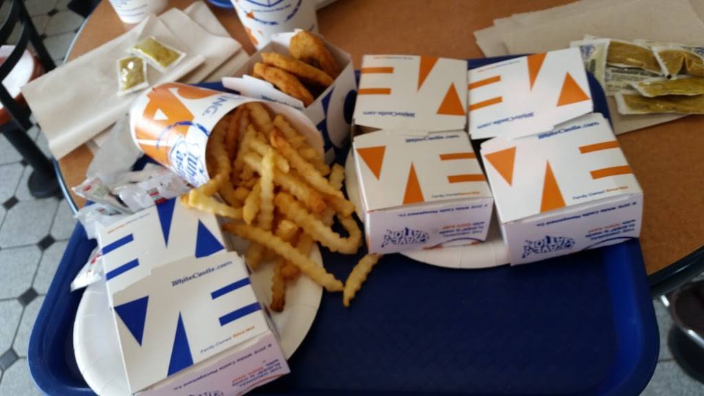White Castle | restaurant | 8740 N Michigan Rd, Indianapolis, IN 46268, USA | 3178724353 OR +1 317-872-4353
