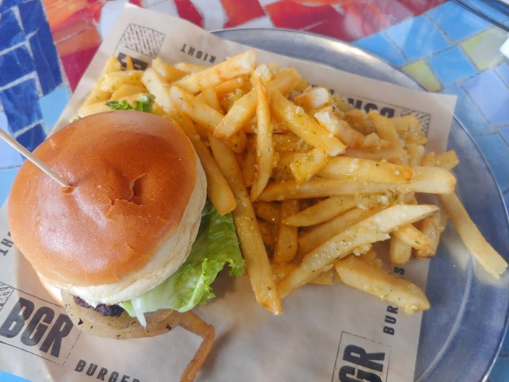BGR The Burger Joint | restaurant | 2060 Mall Walk, Yonkers, NY 10704, USA | 9143752131 OR +1 914-375-2131