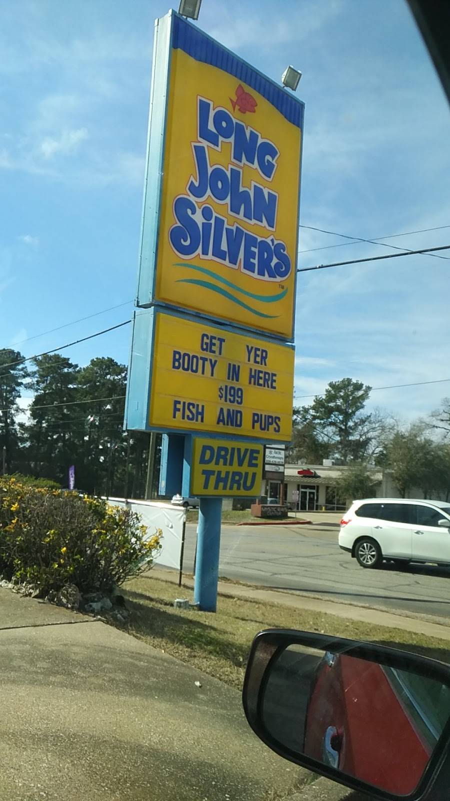 Long John Silvers | restaurant | 2101 Sam Houston Ave, Huntsville, TX 77340, USA | 9367553820 OR +1 936-755-3820