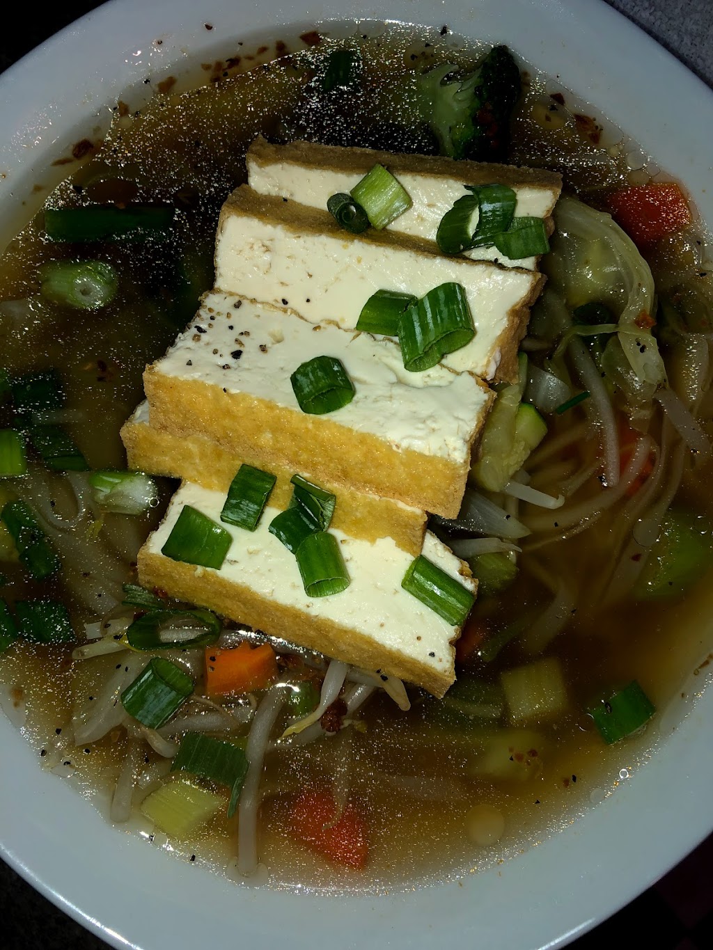 Junes Asian Kitchen | restaurant | 291 E Cascade Ave, Sisters, OR 97759, USA | 5415496944 OR +1 541-549-6944