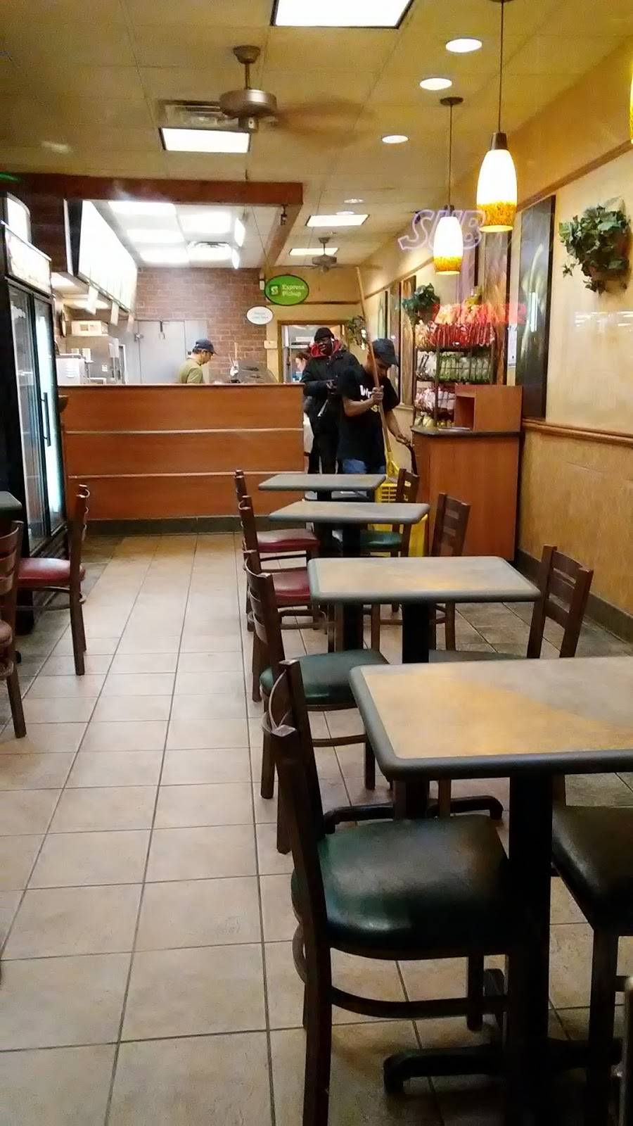Subway Restaurants | restaurant | 168-16 Jamaica Ave, Jamaica, NY 11432, USA | 7182970236 OR +1 718-297-0236