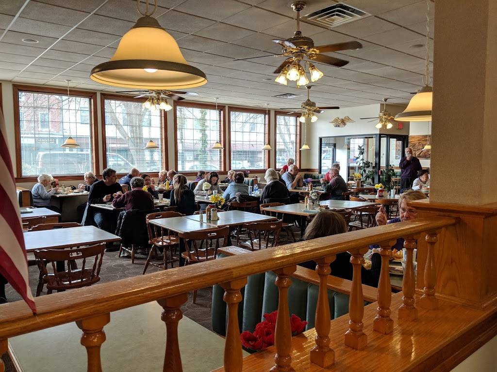 New Brothers Restaurant & Deli | restaurant | 31 Maple St, Danvers, MA 01923, USA | 9787500100 OR +1 978-750-0100