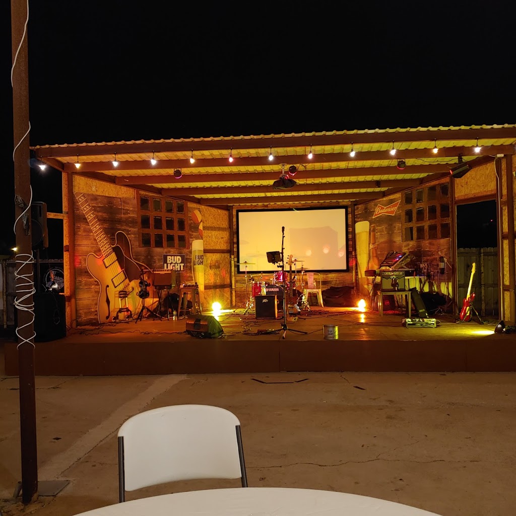 Railyard 83 Icehouse | restaurant | 106 N 9th St, Alamo, TX 78516, USA | 9567833287 OR +1 956-783-3287