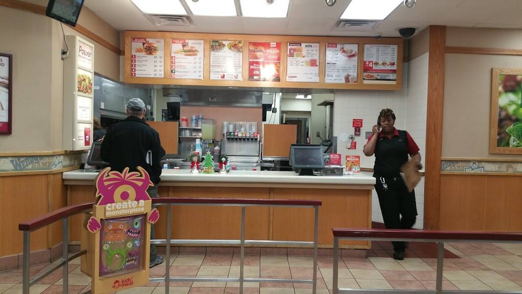 Wendys | restaurant | 7150 W Lake Mead Blvd, Las Vegas, NV 89128, USA | 7023631895 OR +1 702-363-1895