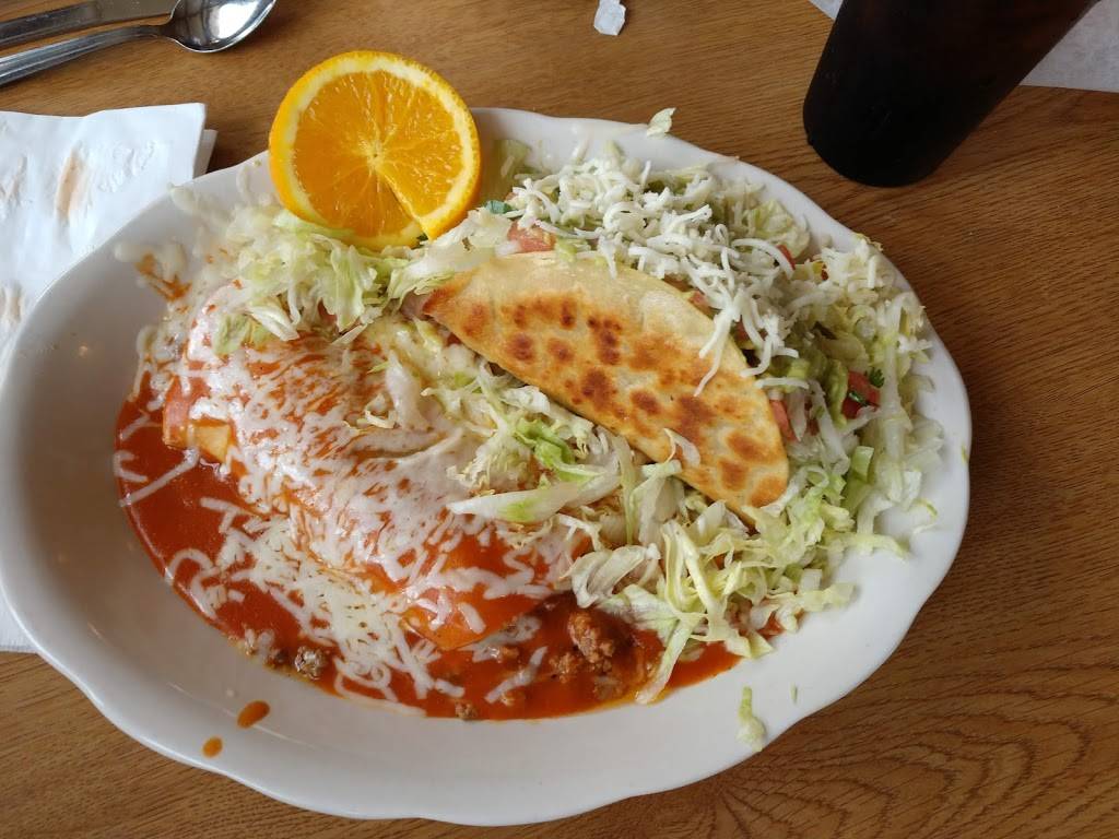 Sions Mexican Restaurant | restaurant | 235 N Sepulveda Blvd, Manhattan Beach, CA 90266, USA | 3103724504 OR +1 310-372-4504