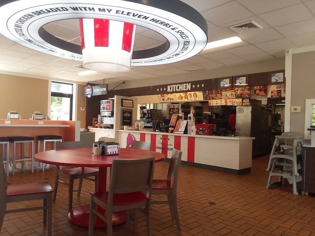KFC | restaurant | 2291 US-62, Hardy, AR 72542, USA | 8708563222 OR +1 870-856-3222