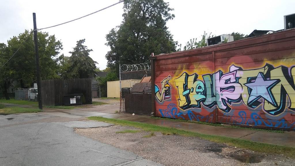 Lenox Barbecue & Catering | restaurant | 5420 Harrisburg Blvd, Houston, TX 77011, USA | 7139262649 OR +1 713-926-2649