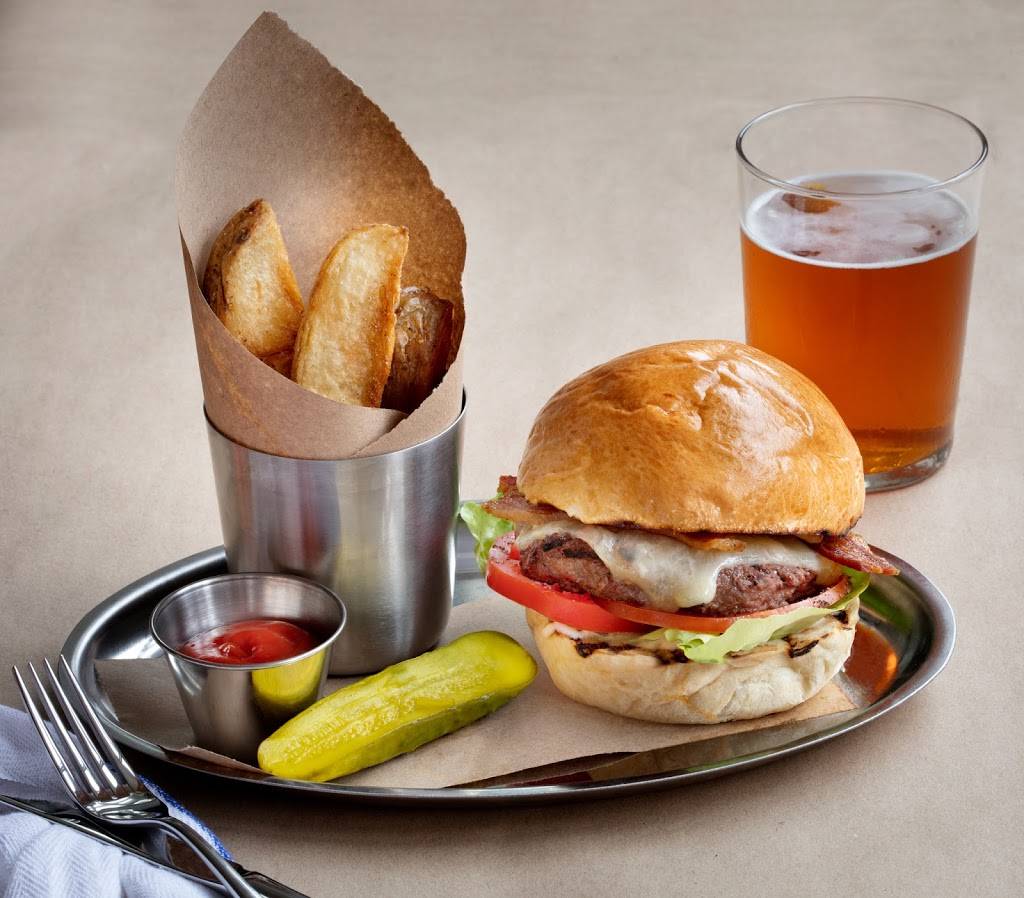 The Fat Radish | restaurant | 36 Martin Luther King Jr Blvd, Savannah, GA 31401, USA | 9122980499 OR +1 912-298-0499