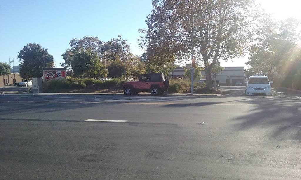 KFC | restaurant | 2187 Merced St, San Leandro, CA 94577, USA | 5104837130 OR +1 510-483-7130