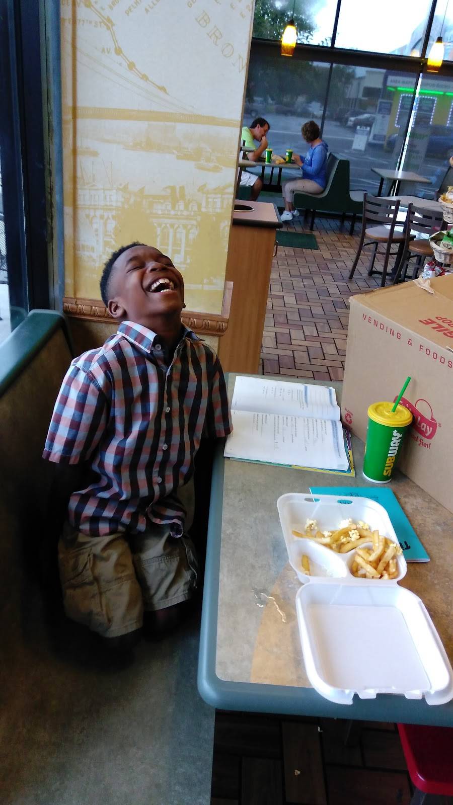 Subway | restaurant | 12390 FL-535, Orlando, FL 32836, USA | 4072398333 OR +1 407-239-8333