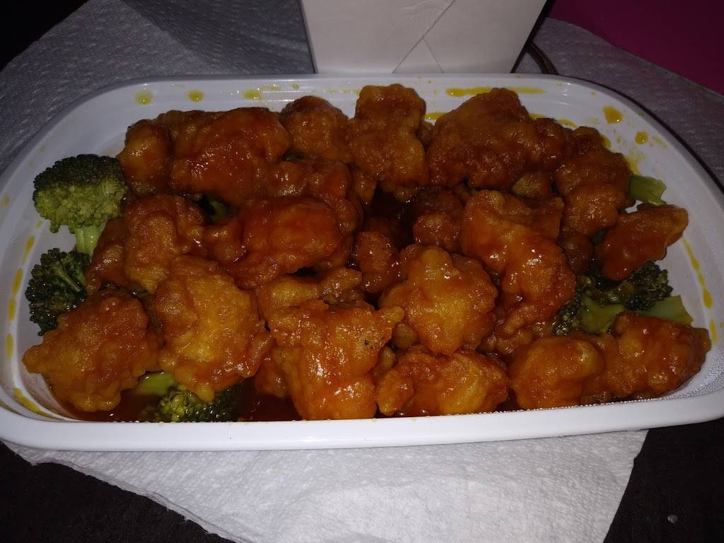 New China House | restaurant | 2112 N Holland Sylvania Rd, Toledo, OH 43615, USA | 4195315832 OR +1 419-531-5832