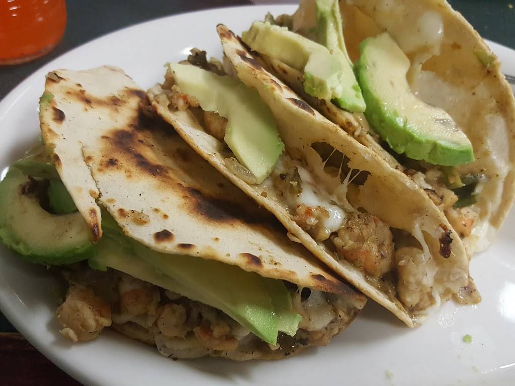 Mariscos El Zorrillo | restaurant | 23750 Alessandro Blvd #103, Moreno Valley, CA 92553, USA | 9516535055 OR +1 951-653-5055