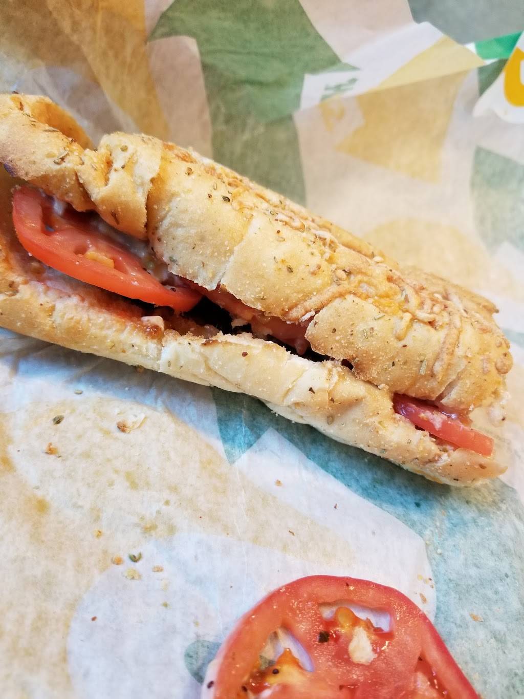 Subway Restaurants | restaurant | 1330 N Plaza Dr, Visalia, CA 93291, USA | 5596511282 OR +1 559-651-1282