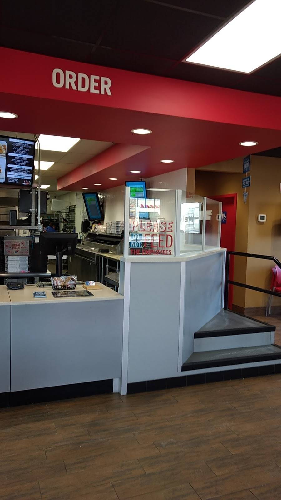 Dominos Pizza | meal delivery | 204 Park Ave, Beloit, WI 53511, USA | 6083122474 OR +1 608-312-2474