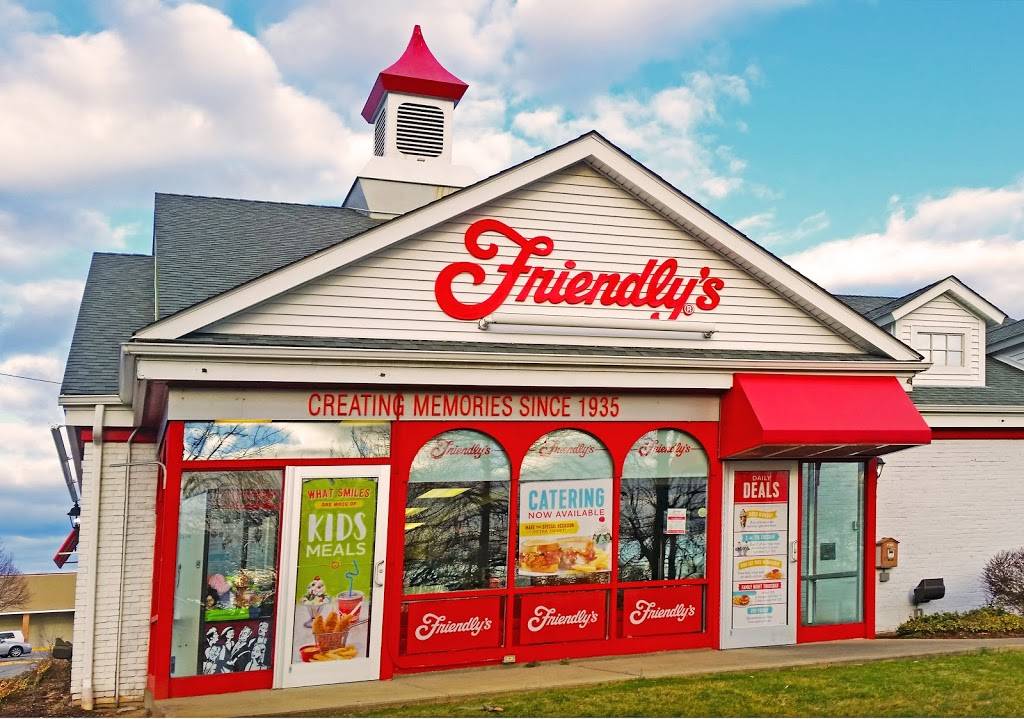 Friendlys | restaurant | 5 Davis Straits Road, Falmouth, MA 02540, USA | 5085482361 OR +1 508-548-2361