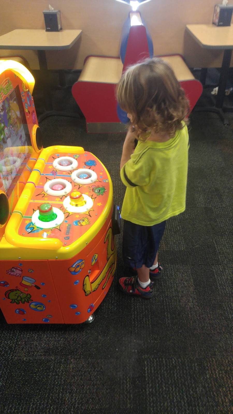 Chuck E. Cheese | restaurant | 1116 Eastdale Cir, Montgomery, AL 36117, USA | 3342819290 OR +1 334-281-9290