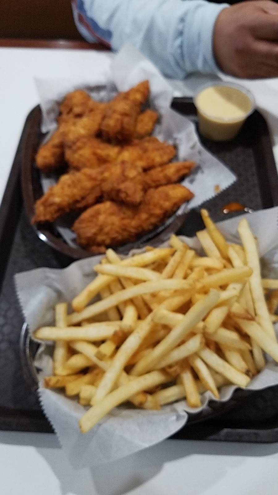 Fingers Wings & Other Things | meal takeaway | 107 Ridge Pike, Conshohocken, PA 19428, USA | 6108286191 OR +1 610-828-6191