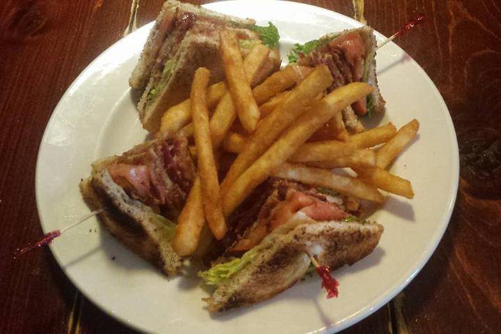 Small Town Saloon | restaurant | 111 N Main St, Elizabeth, IL 61028, USA | 8158589111 OR +1 815-858-9111