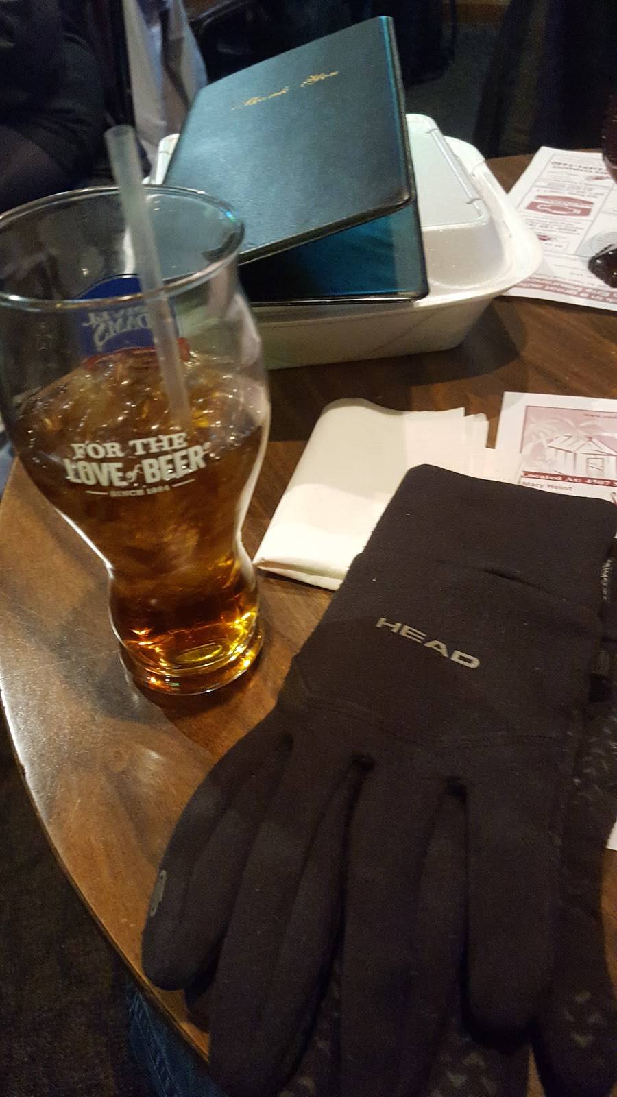 Scottys Bar & Pizza | restaurant | 3921 S Clement Ave, Milwaukee, WI 53207, USA | 4144816060 OR +1 414-481-6060