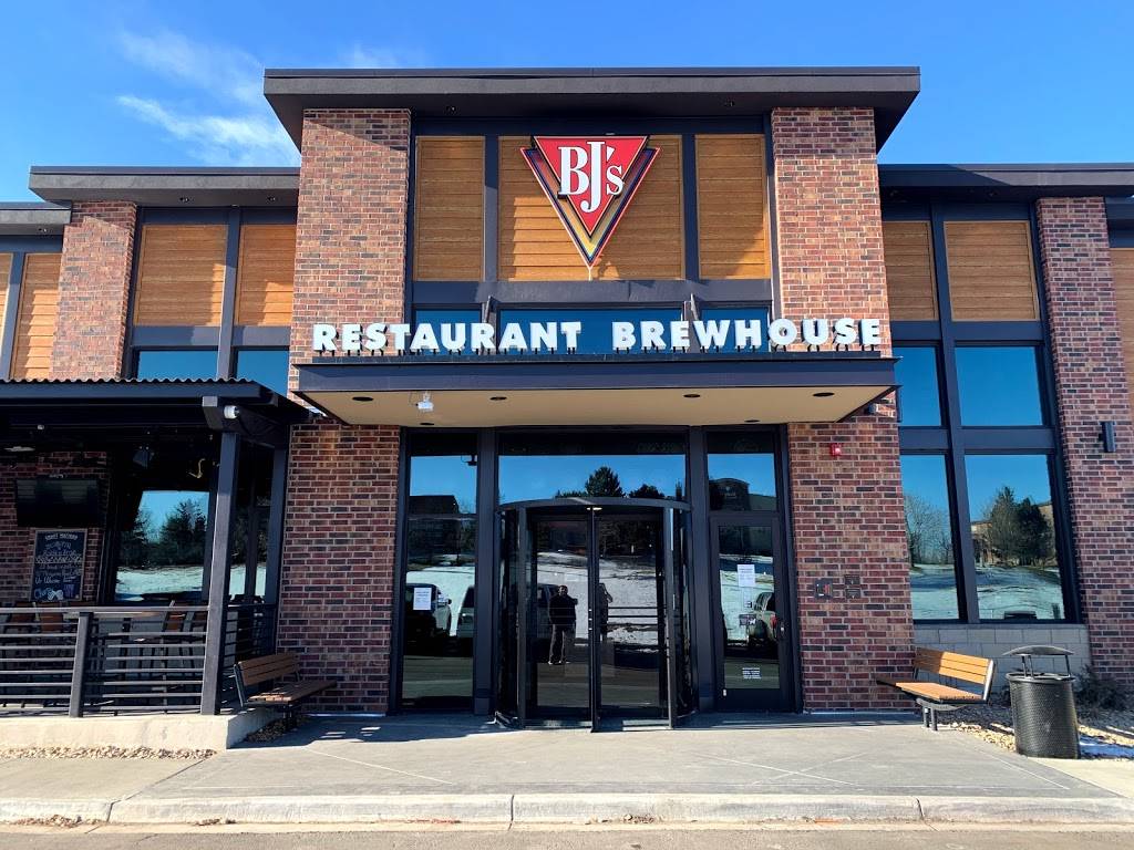 BJs Restaurant & Brewhouse | restaurant | 14245 W Colfax Ave, Lakewood, CO 80401, USA | 7209274260 OR +1 720-927-4260