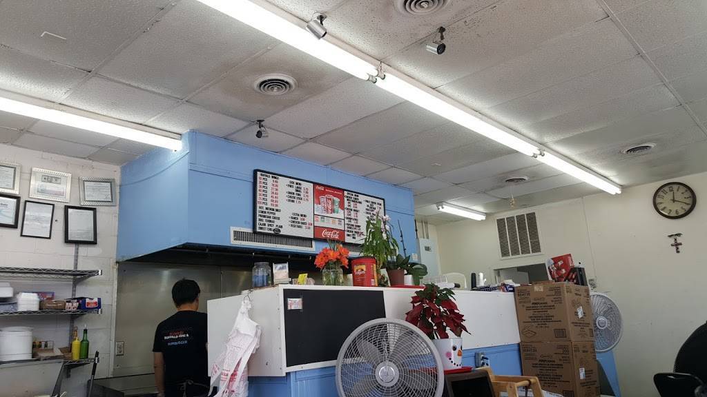 Shady Grove Wings (Sunrise Buffalo wing & Deli) | restaurant | 109 W Shady Grove Rd, Irving, TX 75060, USA | 9722534023 OR +1 972-253-4023