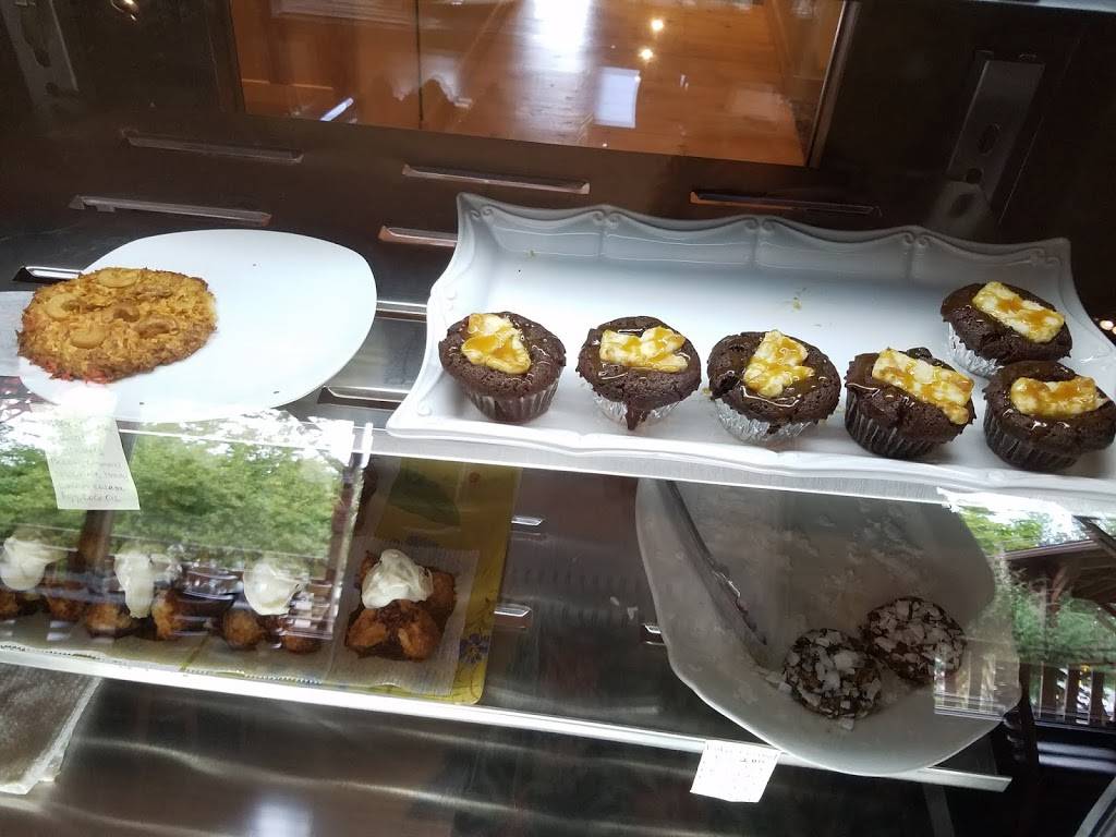 Hawkins Farm Cellars | restaurant | 5046 S W Bay Shore Dr, Suttons Bay, MI 49682, USA | 2312712221 OR +1 231-271-2221