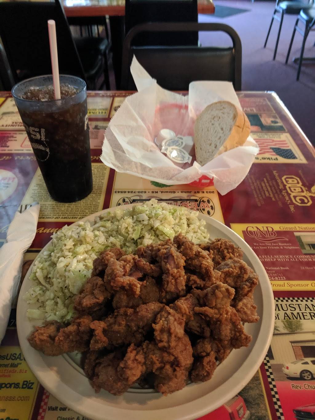 Chicken Annies Girard | restaurant | 498 E 47 Hwy, Girard, KS 66743, USA | 6207244090 OR +1 620-724-4090