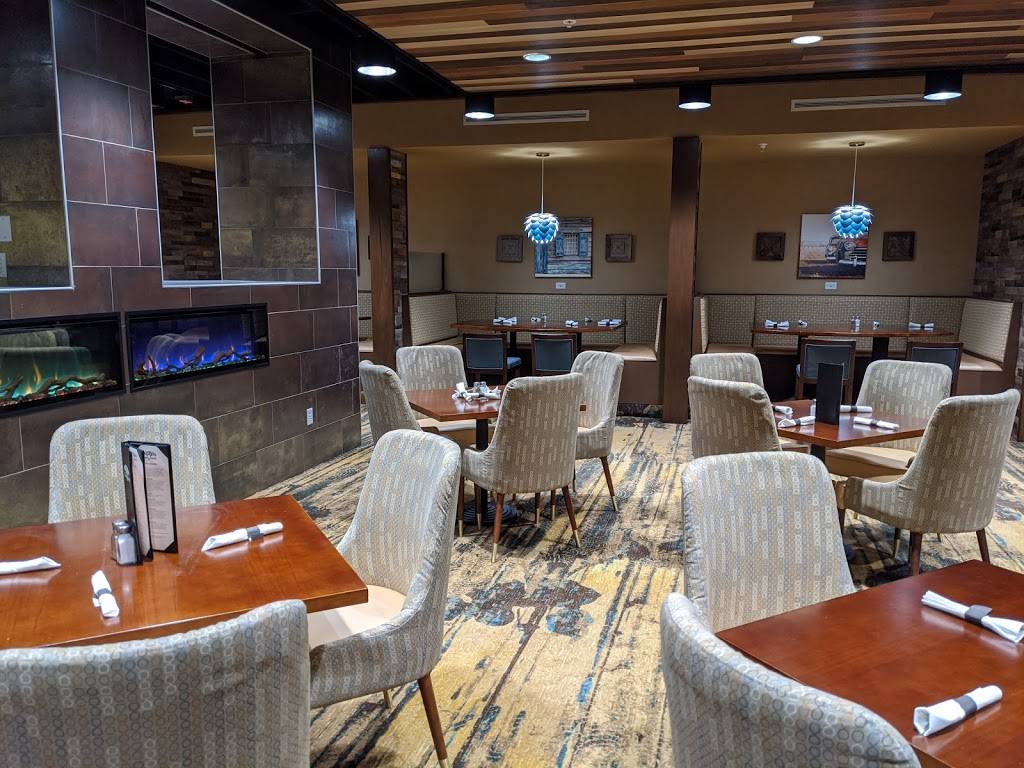 Mavericks Steak & Cocktails | restaurant | 500 Division St, Waite Park, MN 56387, USA | 3206407998 OR +1 320-640-7998