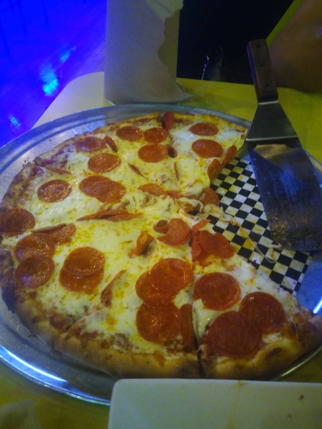 Pizza Beer and Wings | restaurant | 296 W 2nd St, Pomona, CA 91766, USA | 9096202602 OR +1 909-620-2602