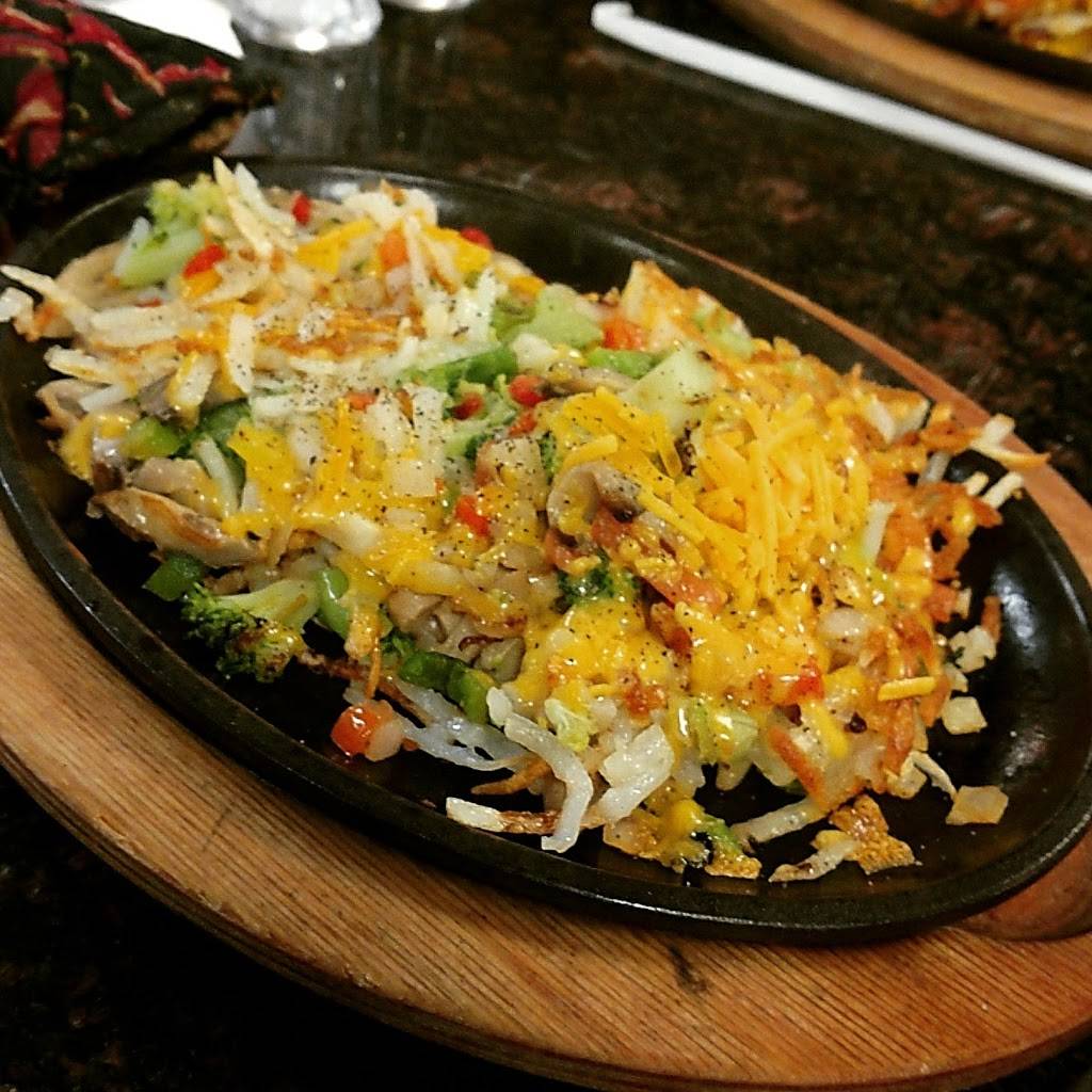 Village Cafe | restaurant | 68940 Main St, Richmond, MI 48062, USA | 5867273663 OR +1 586-727-3663