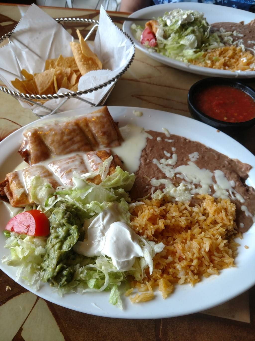 El Vaquero Mexican Restaurant | restaurant | 3230 Olentangy River Rd, Columbus, OH 43202, USA | 6142610900 OR +1 614-261-0900