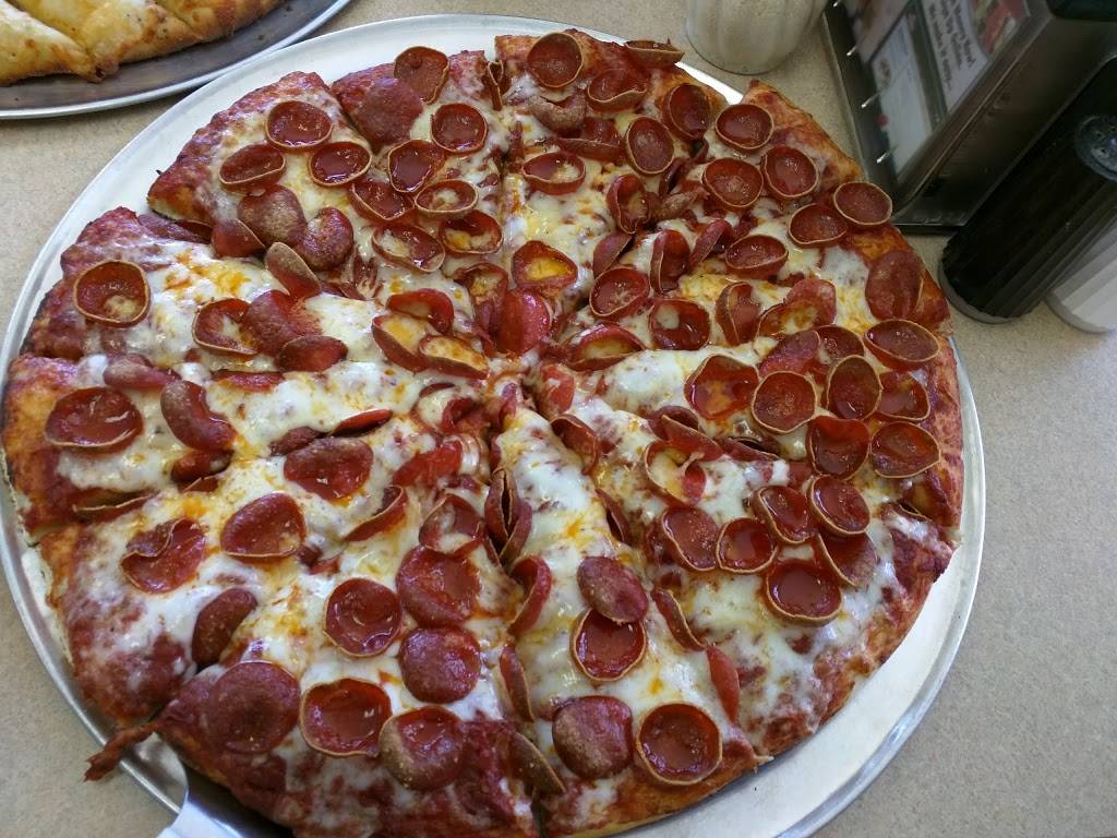 Mountain Mikes Pizza | meal delivery | 1610 San Pablo Ave, Berkeley, CA 94702, USA | 5105241000 OR +1 510-524-1000
