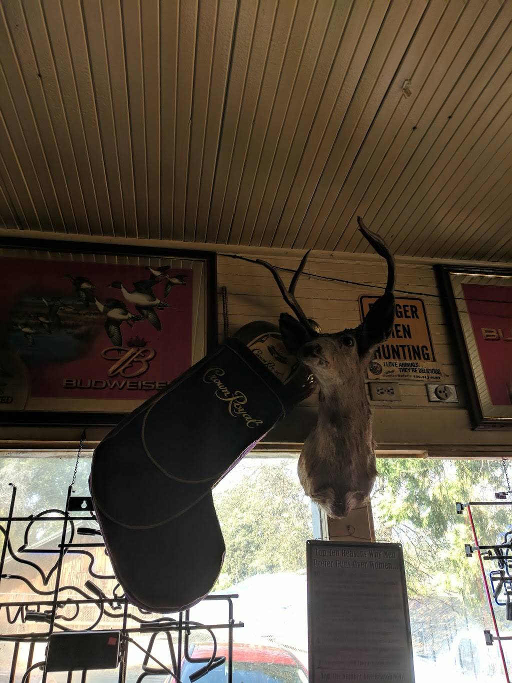 Buckhorn Saloon & Restaurant | restaurant | 32992 Rd 222, North Fork, CA 93643, USA | 5598778700 OR +1 559-877-8700