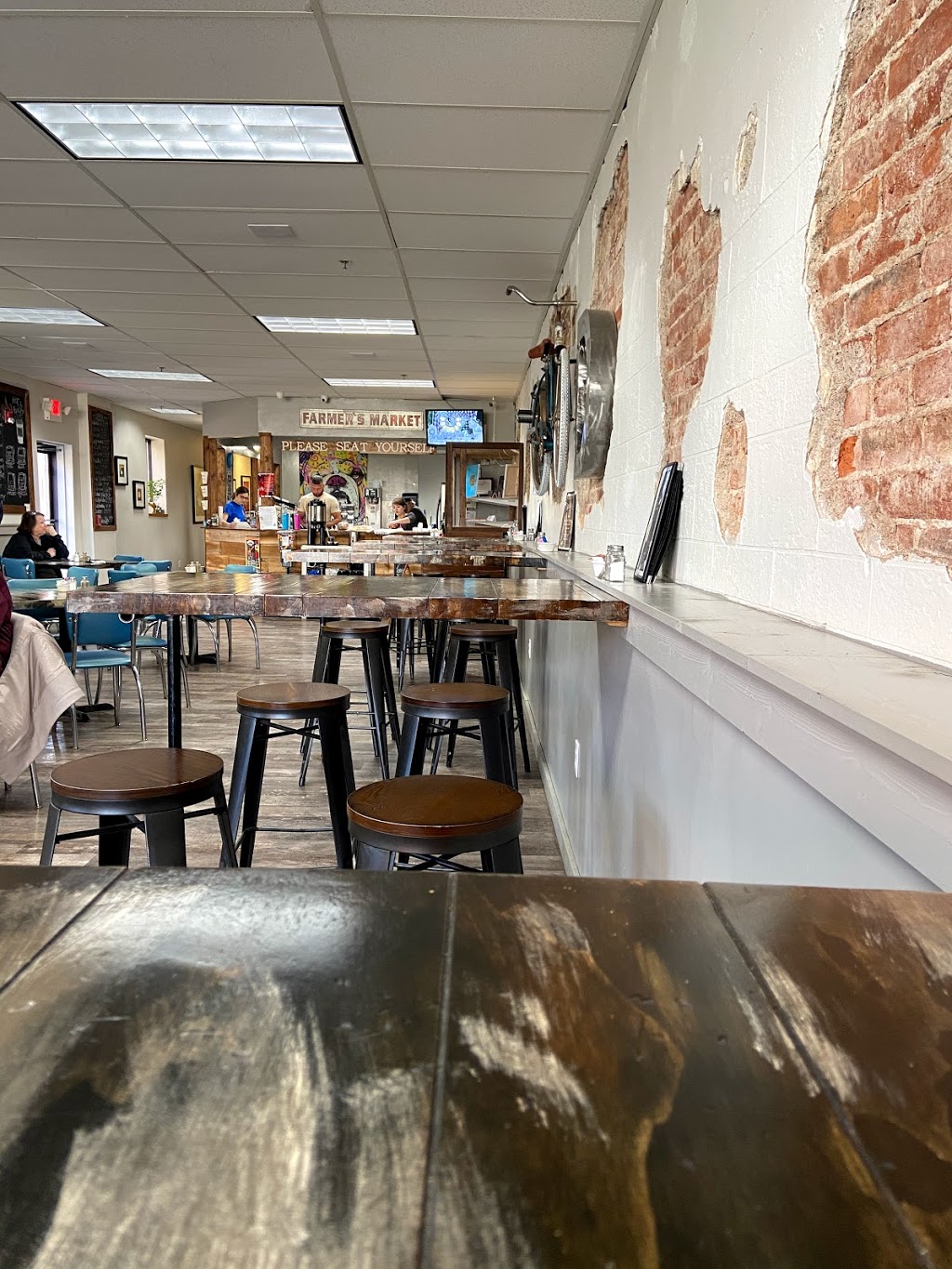 The Brickhouse Café | cafe | 212 1st Ave E, Oskaloosa, IA 52577, USA | 6416763663 OR +1 641-676-3663