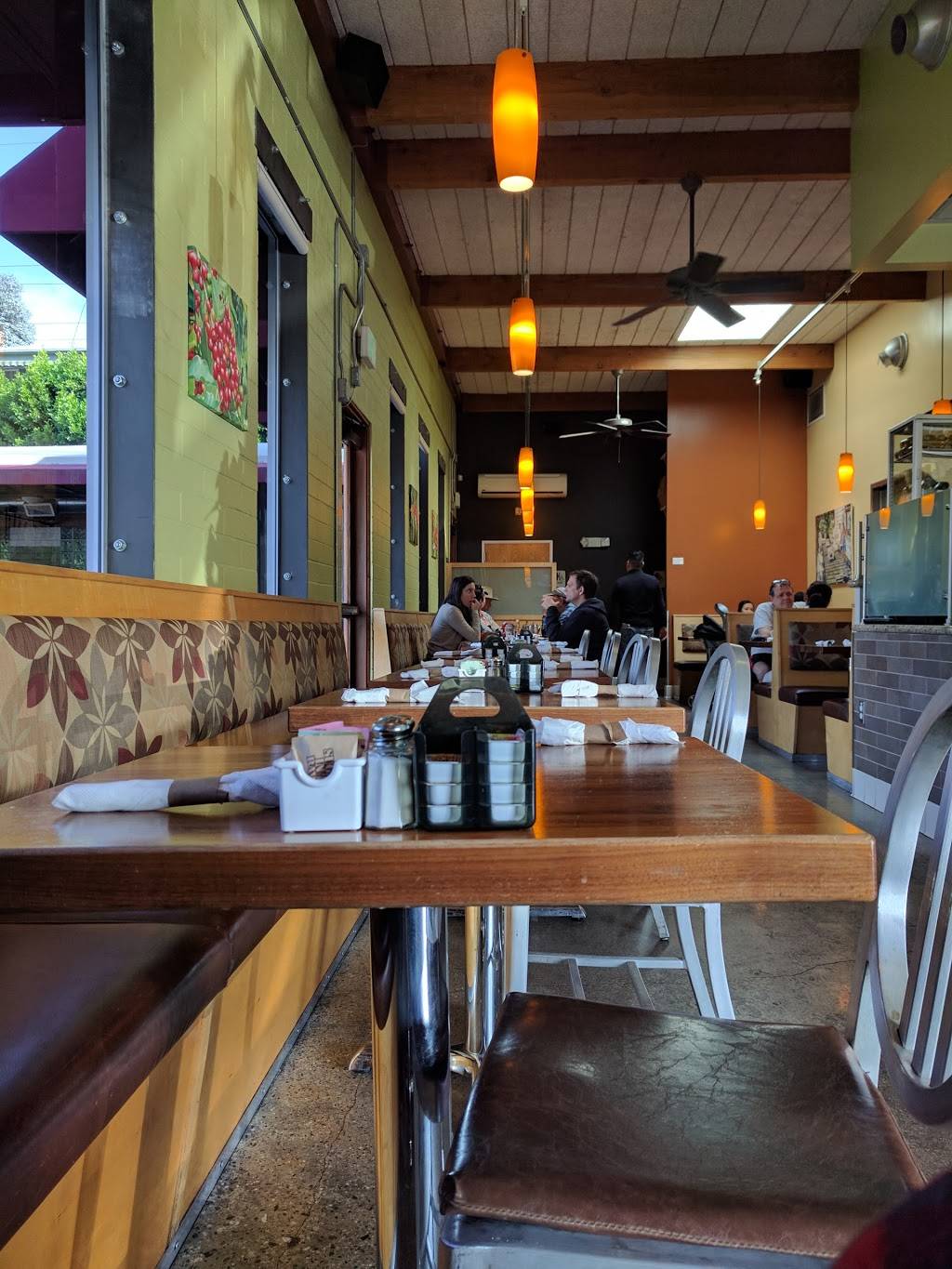 Modern Eats | restaurant | 2590 Glendale Blvd, Los Angeles, CA 90039, USA | 3236651008 OR +1 323-665-1008