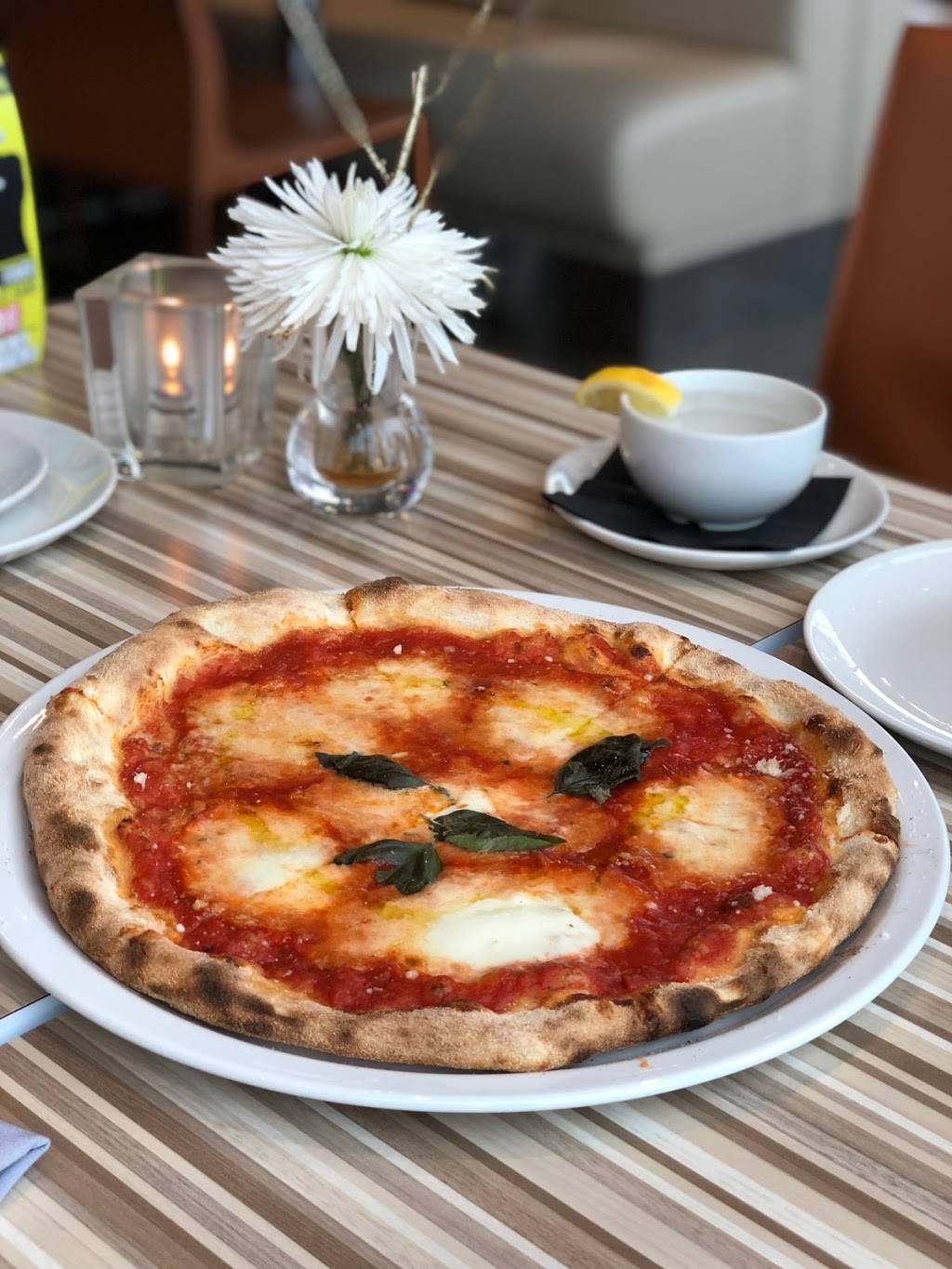 Posta Italbar Cucina | restaurant | 31 Lakeshore Rd E, Mississauga, ON L5G 4V5, Canada | 9058910193 OR +1 905-891-0193