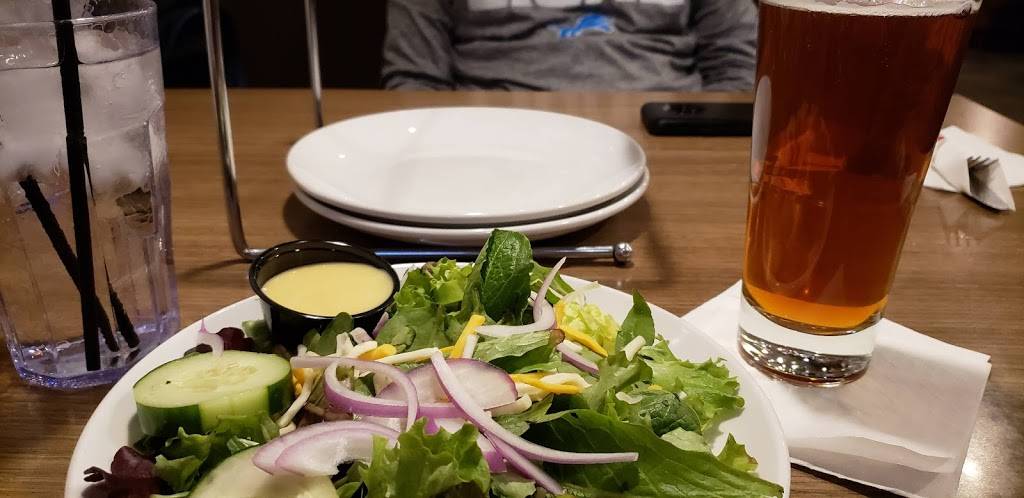 Aubrees Pizzeria & Grill | meal delivery | 8031 Main St #101, Dexter, MI 48130, USA | 7344241400 OR +1 734-424-1400