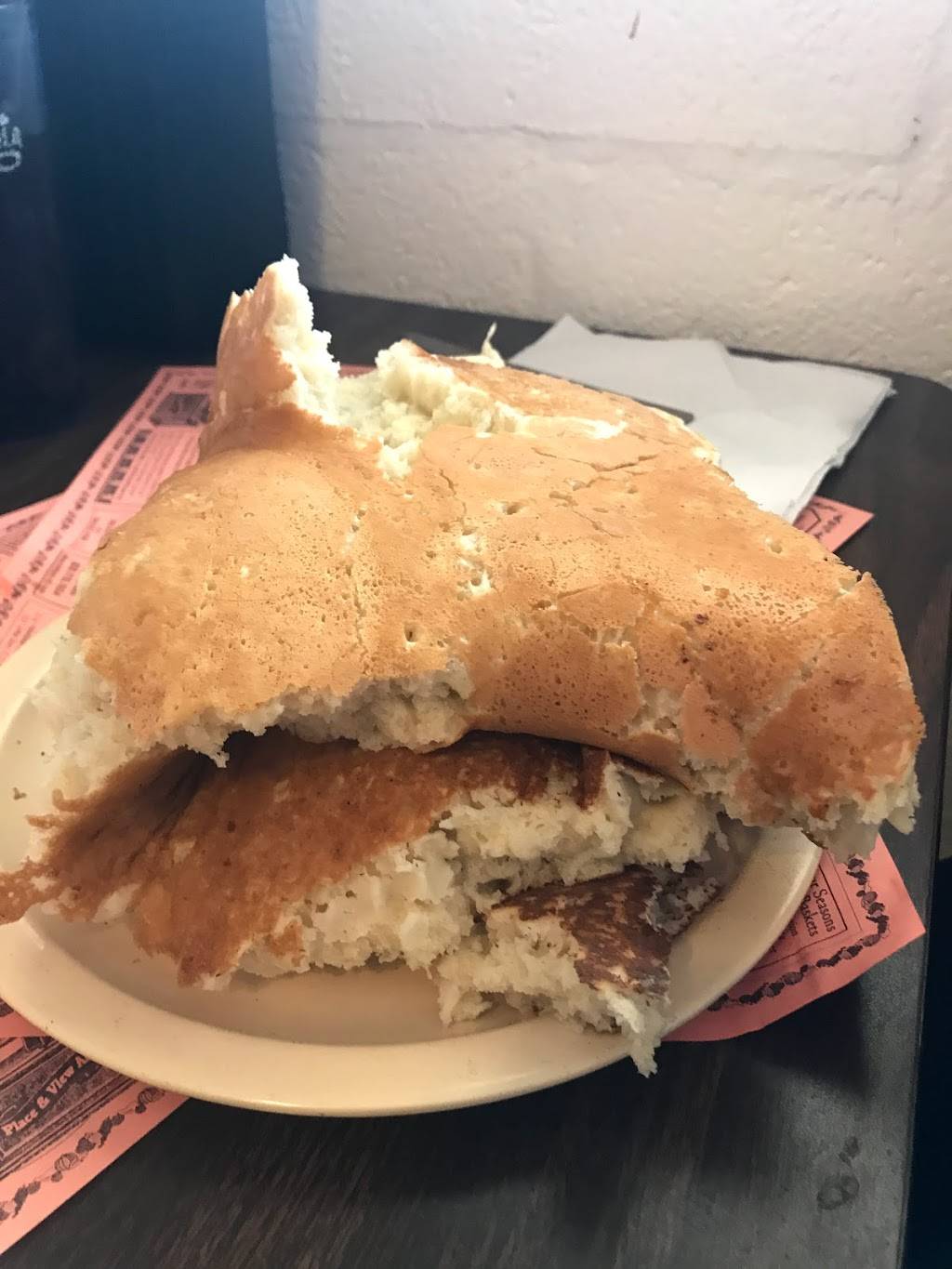 Four Bees Cafe | restaurant | 34490 Old Black Canyon Hwy, Black Canyon City, AZ 85324, USA | 6233745736 OR +1 623-374-5736