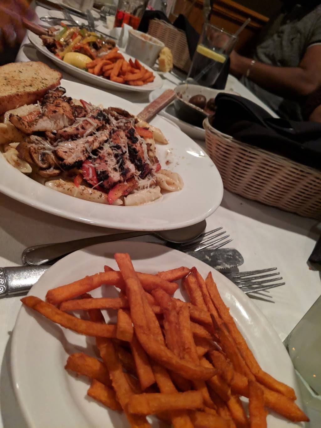 Fritzs Wagon Wheel Restaurant | restaurant | 2709 S MacArthur Blvd, Springfield, IL 62704, USA | 2175469888 OR +1 217-546-9888