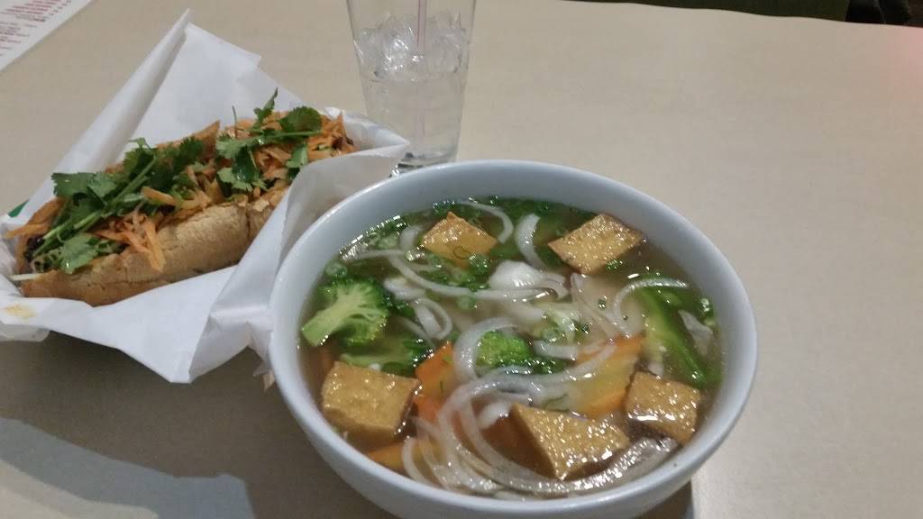 pho 88 | restaurant | 312 W 7th St, Dallas, TX 75208, USA | 2149480098 OR +1 214-948-0098