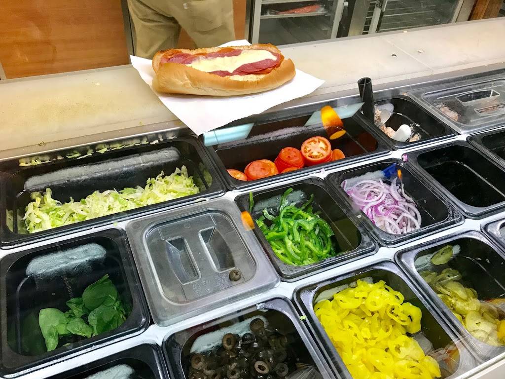 Subway | restaurant | Walmart, 55 Brooksby Village Dr, Danvers, MA 01923, USA | 9786469157 OR +1 978-646-9157