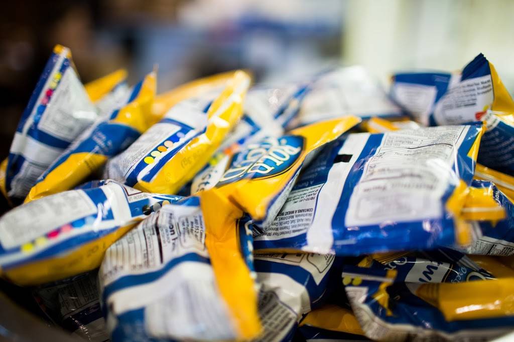 Holiday Deli & Ham Co. | meal takeaway | 2087 Union Ave, Memphis, TN 38104, USA | 9018816433 OR +1 901-881-6433