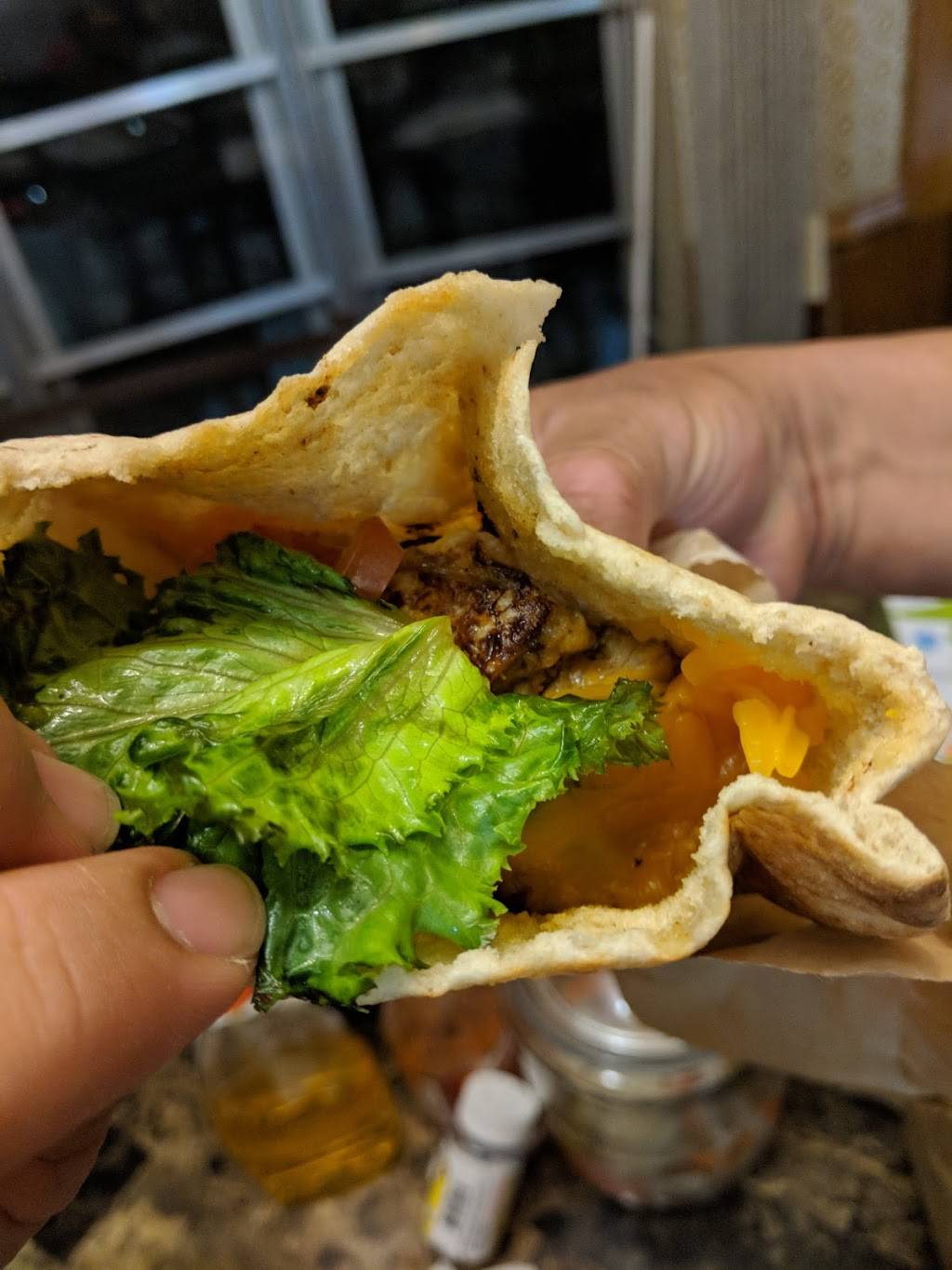 Jack in the Box | restaurant | 2611 S Hampton Rd, Dallas, TX 75224, USA | 2143378511 OR +1 214-337-8511