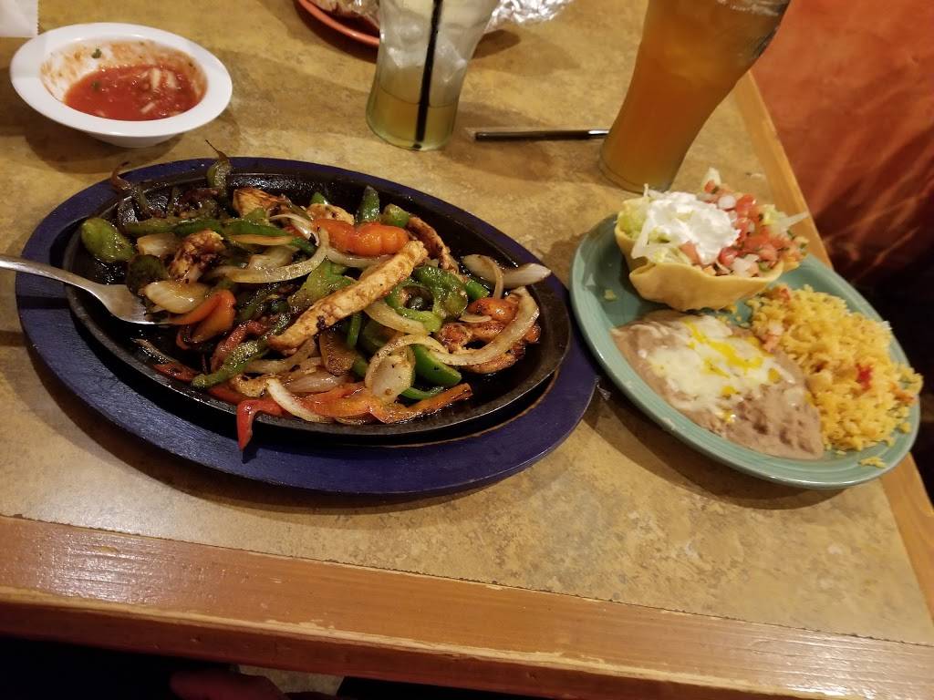 La Fiesta Mex-Grill & Bar | restaurant | 2000 Mirror Lake Blvd. Suite UV, Villa Rica, GA 30180, USA | 7704566161 OR +1 770-456-6161