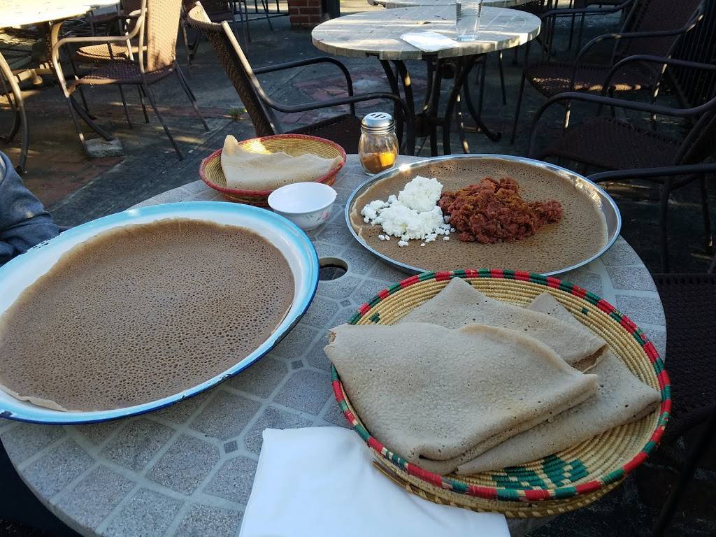 Meskel Restaurant | restaurant | 2605 E Cherry St, Seattle, WA 98122, USA | 2068601724 OR +1 206-860-1724